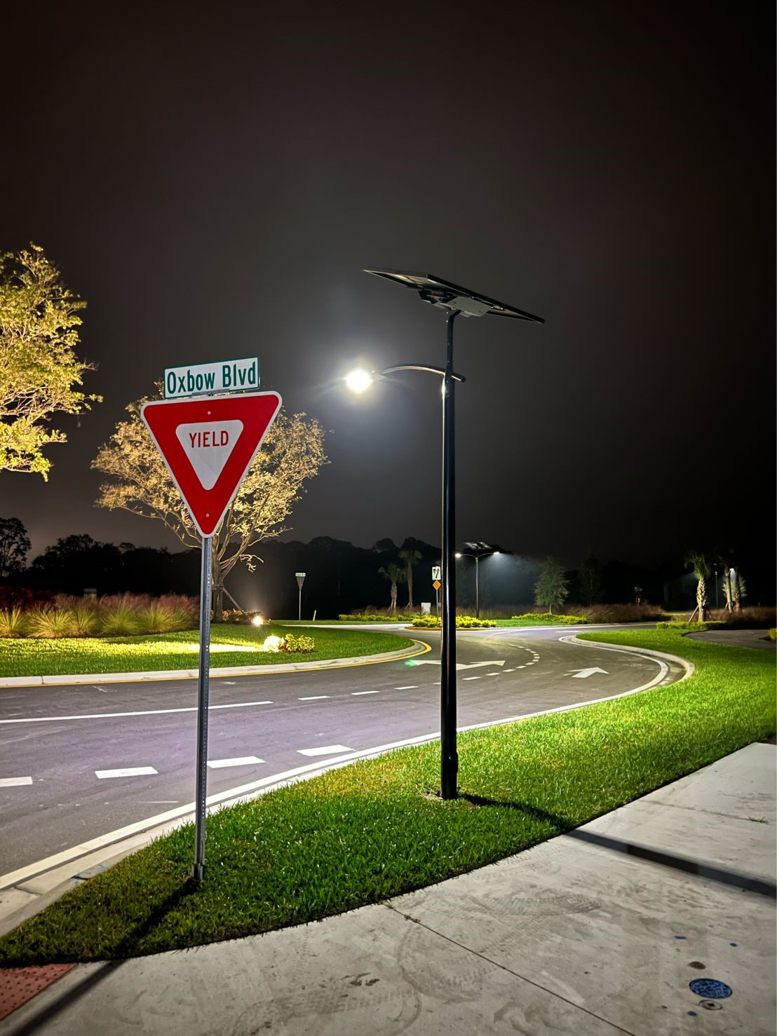 solar street light near me