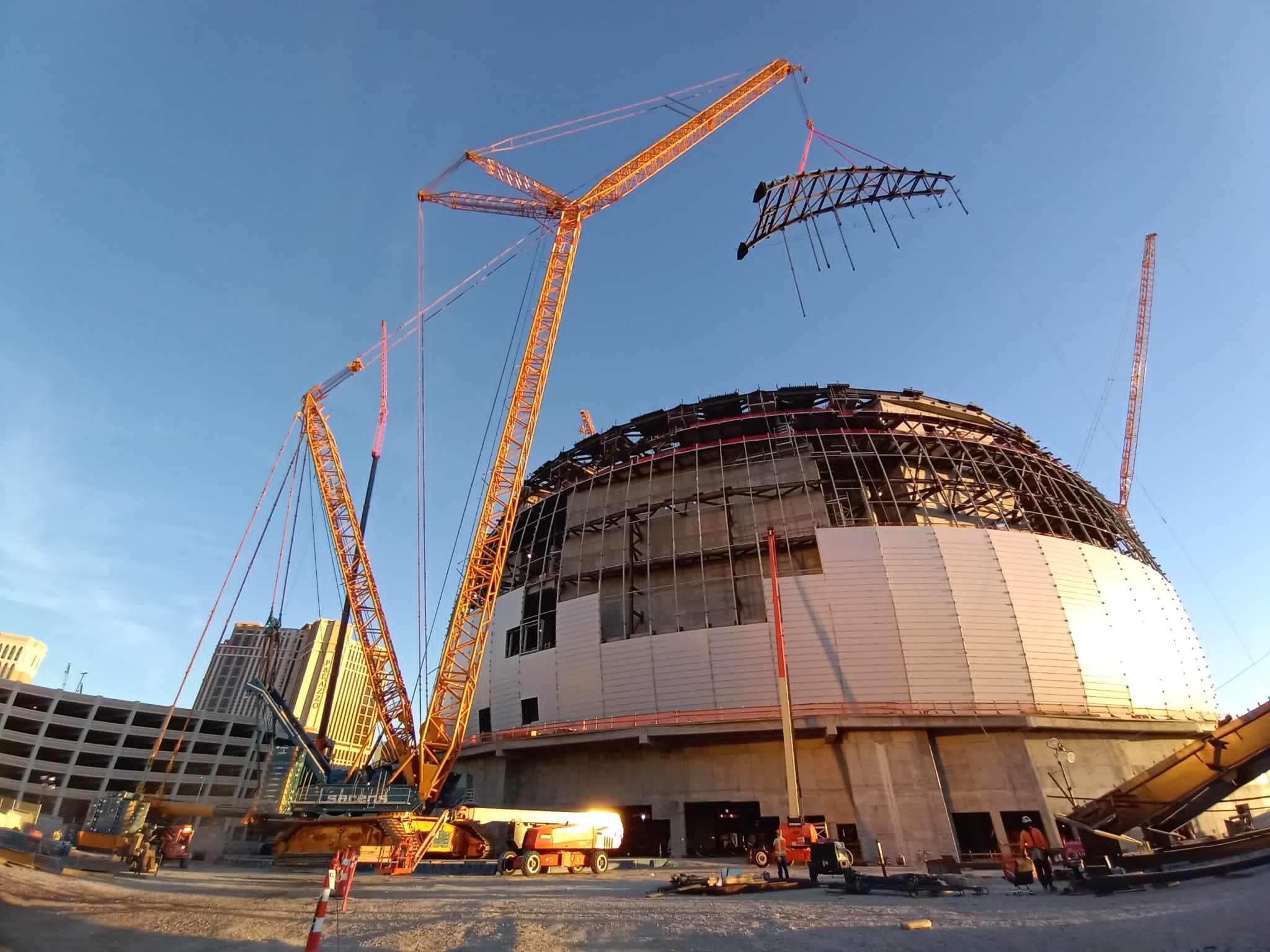 sarens-participates-the-construction-of-the-madison-square-garden